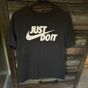 Nike t shirt